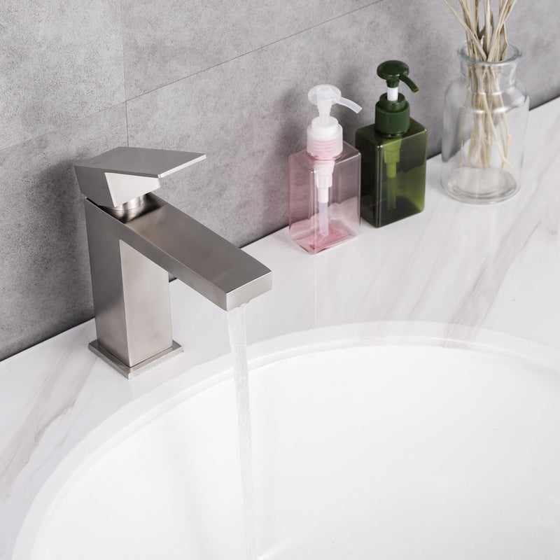 Brushed Nickel 1 Hole Single-Handle Bathroom Faucet B23101162